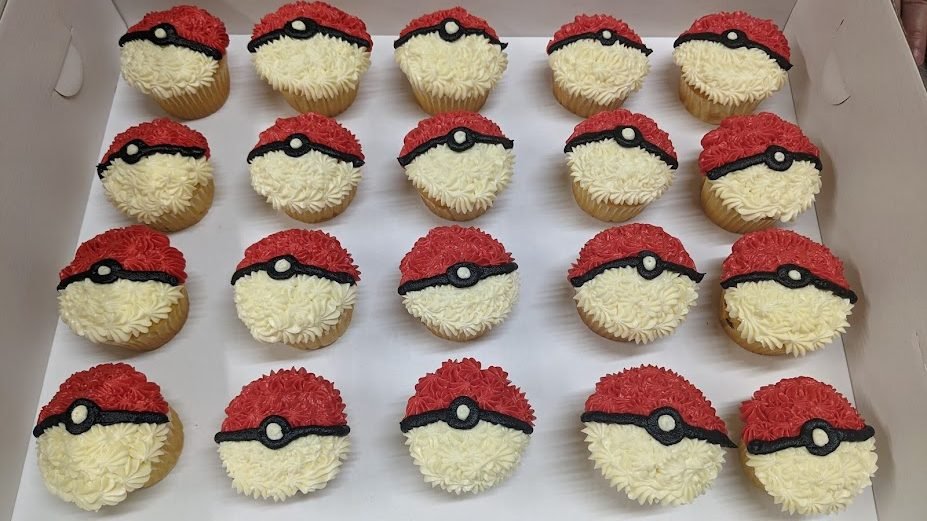 # 40 Pokeballs - Individual Cupcakes 